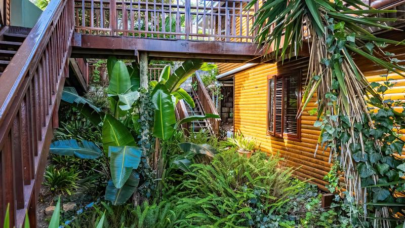 6 Bedroom Property for Sale in Outeniqua Strand Western Cape